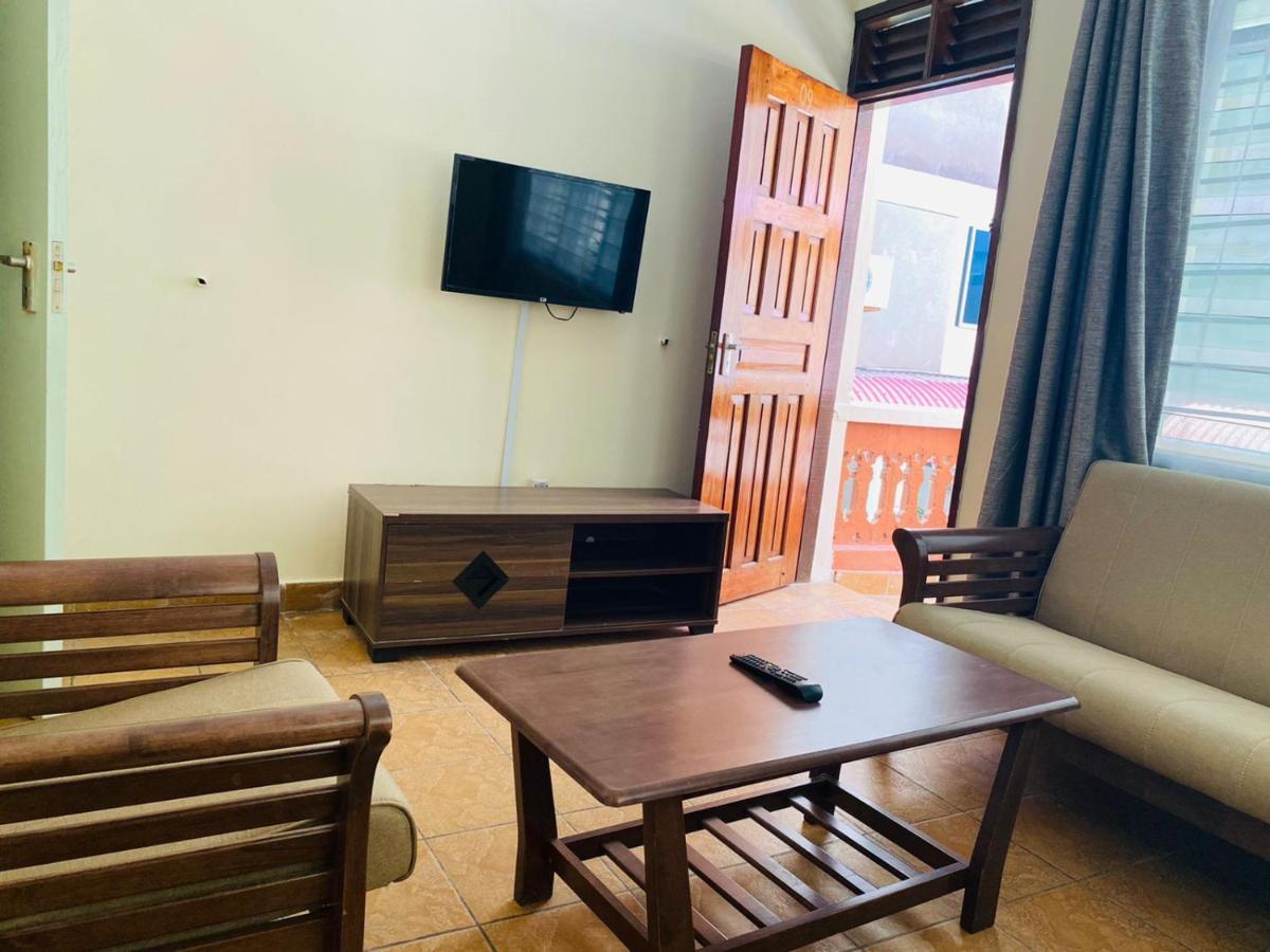 Merry Villa Hotel&Apartments Mombasa Esterno foto