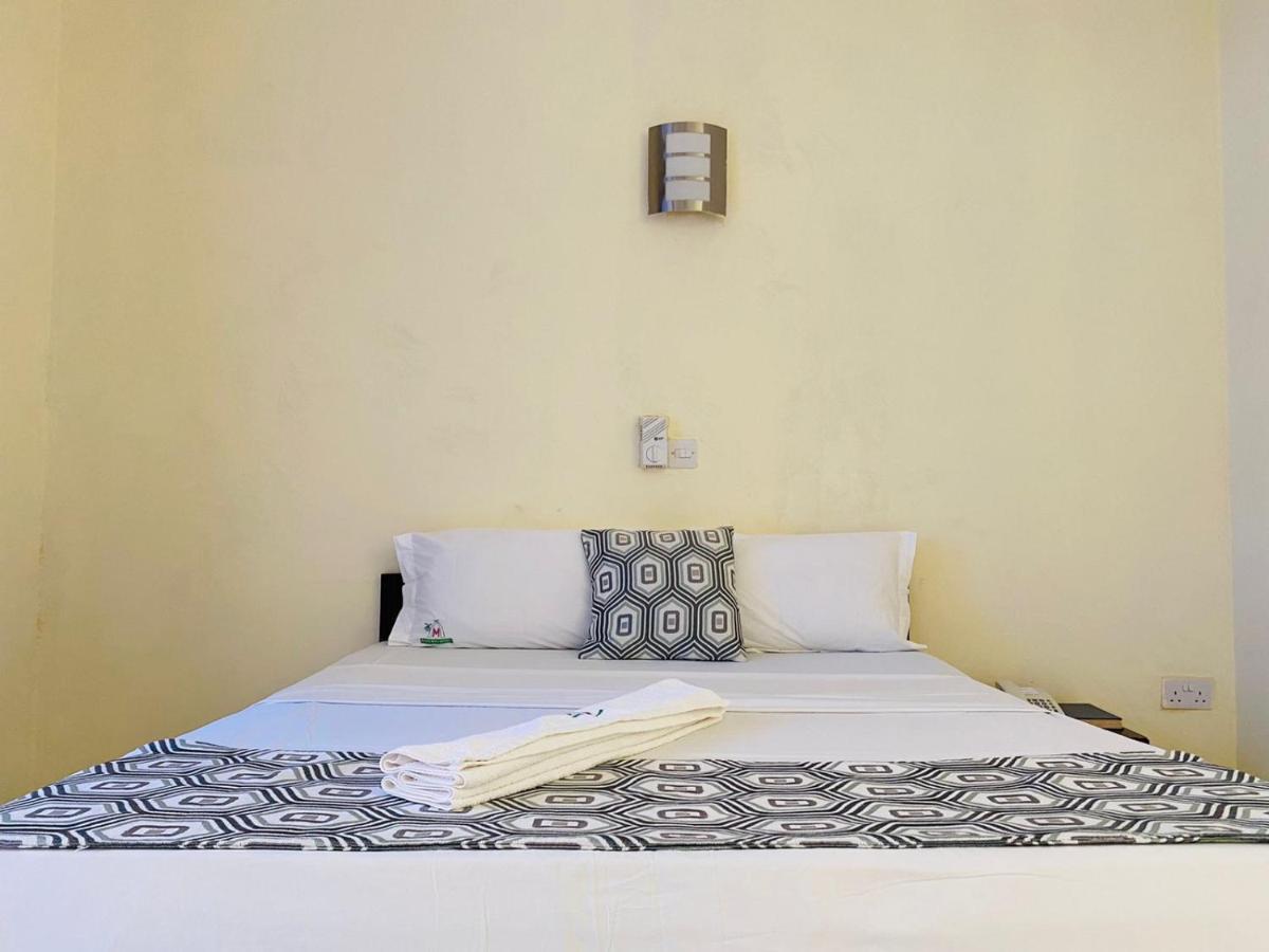 Merry Villa Hotel&Apartments Mombasa Esterno foto