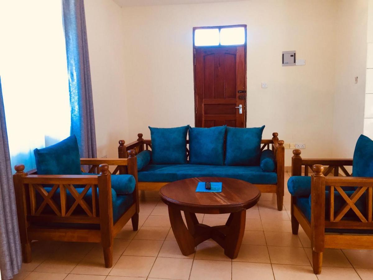 Merry Villa Hotel&Apartments Mombasa Esterno foto
