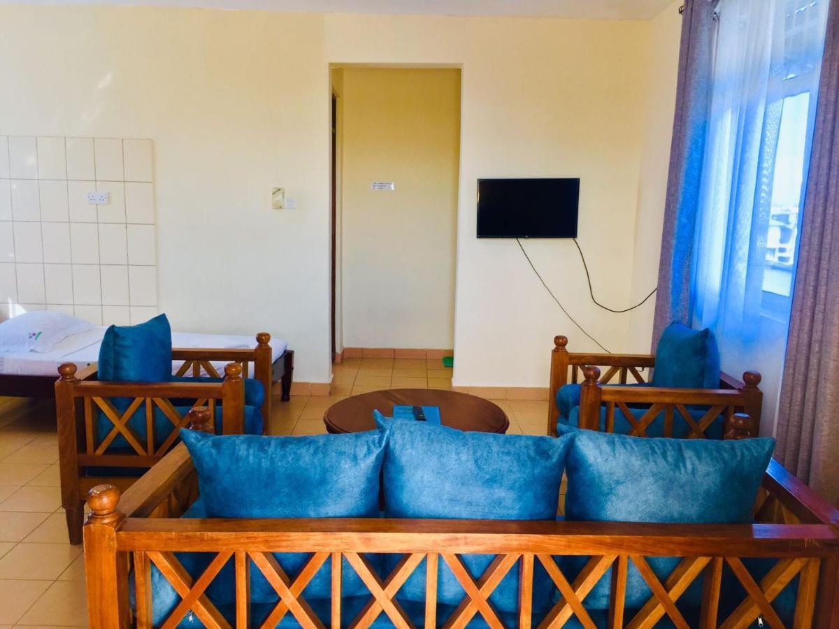 Merry Villa Hotel&Apartments Mombasa Esterno foto