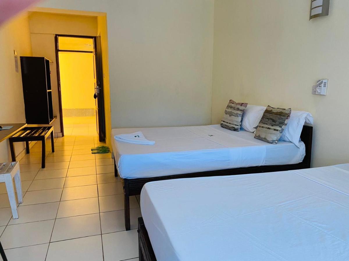 Merry Villa Hotel&Apartments Mombasa Esterno foto