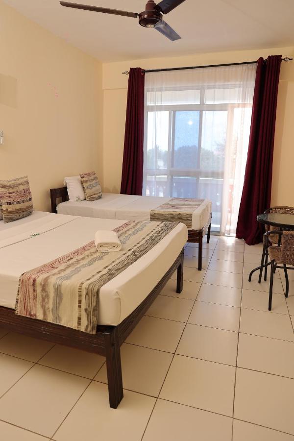 Merry Villa Hotel&Apartments Mombasa Esterno foto