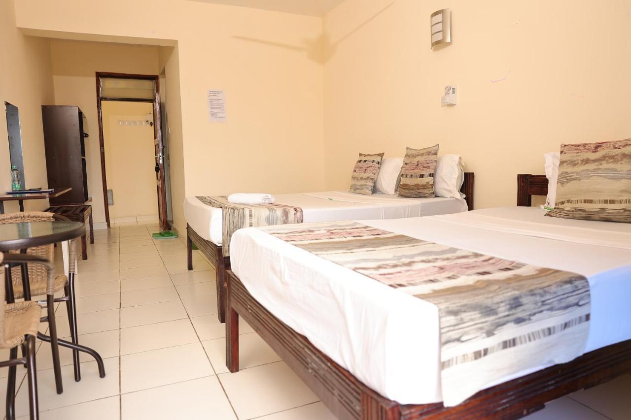 Merry Villa Hotel&Apartments Mombasa Esterno foto