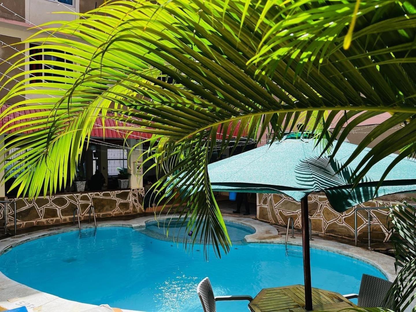 Merry Villa Hotel&Apartments Mombasa Esterno foto